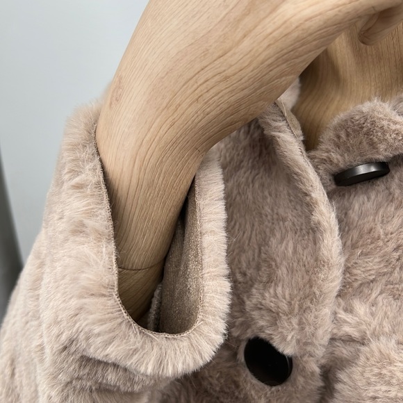 🆕Buckle-Mystree Faux Fur Raw Edge Soft Bomber Jacket Jeweled Sleeves Pockets - Picture 5 of 12